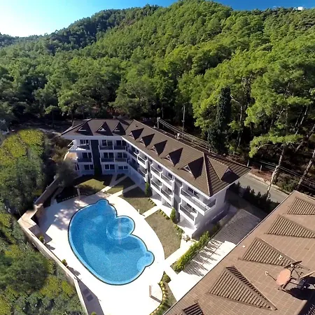 Truemar & Aparthotel 5*