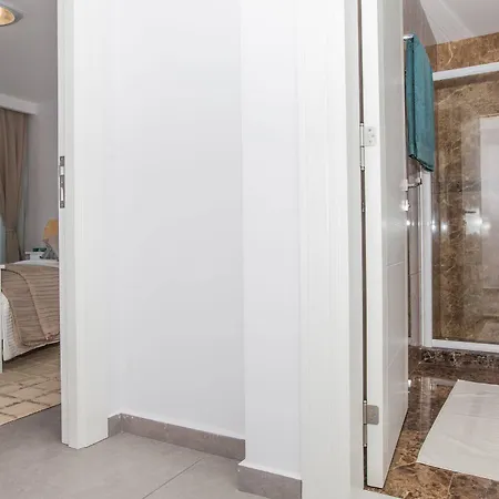 Truemar & Aparthotel